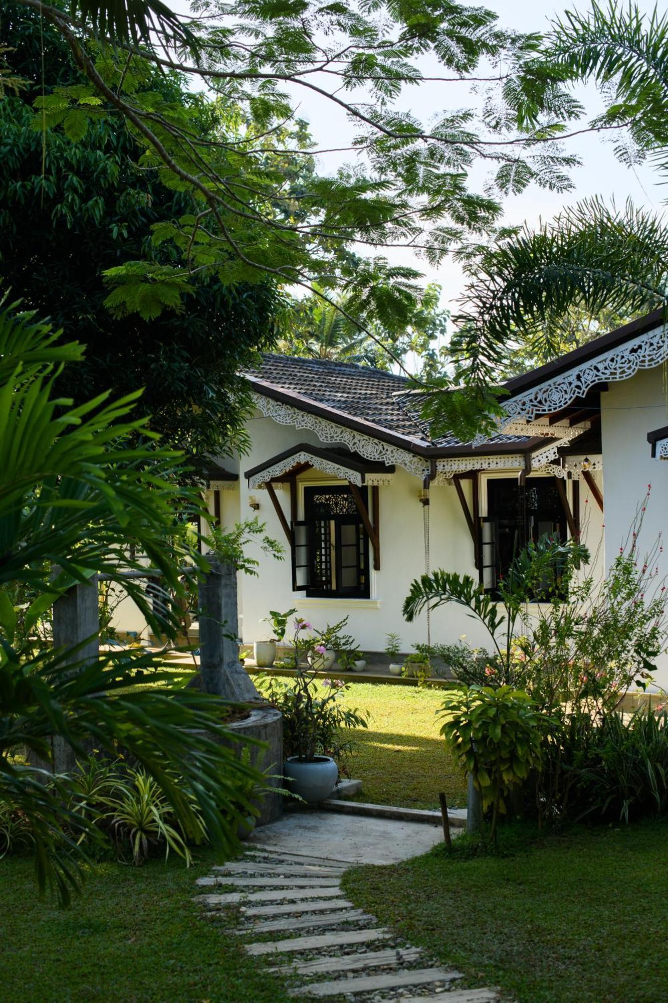 Roots Retreat Otel Unawatuna Dış mekan fotoğraf